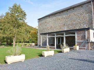 Grand Holiday Home in Érezée with Sauna - Amonines - 4