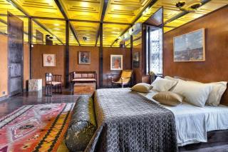 Castle in Old Town - 4