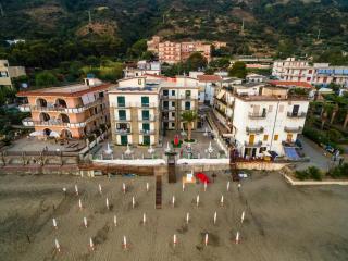 Acciaroli Vacanze Residence - Acciaroli - 1