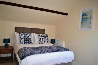 The Old Bottle Store - 2 Double Bedrooms, 2 Bathrooms, St Ives, Cambridgeshire - 5