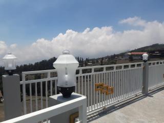 Bromo Otix Guest House - 8