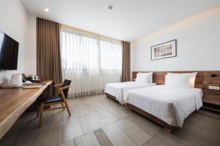 Triple E Hotel Fine Art Museum - Ho Chi Minh - 4