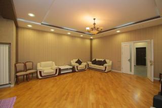 CENTR BAKU. 4 Bedrooms. - 5