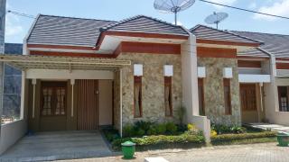 Villa Kusuma Pesanggrahan - Batu - 0