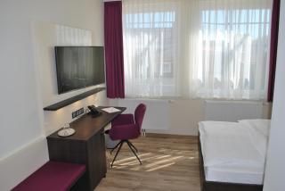 Hotel am Berg Esslingen - Esslingen - 0