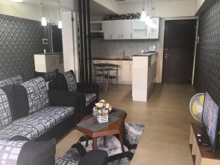 Centrio Tower Beside Ayala 1BR with Balcony Unit 1-6 - Cagayan de Oro - 2