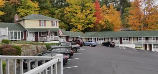Pinebrook Motel - Lake George - 3