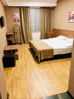 Lords Hotel - Tbilisi - 1