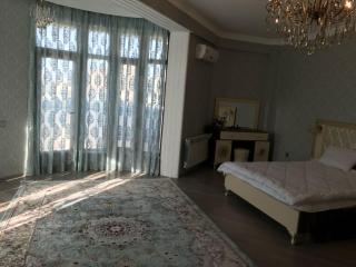 Metro 28 may 2 bedrooms sofa - Baku - 2
