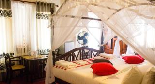 Miura Dutch Edge Hotel - 3