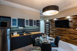 Center of the Center, The Grand Deluxe - Budapest - 9