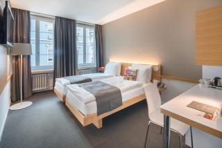 Best Western Plus Hotel Zürcherhof - Zürich - 3