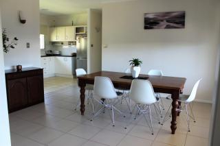 Edge Hill Clean & Green Cairns, 7 Minutes from the Airport, 7 Minutes to Cairns CBD & Reef Fleet Terminal - Cairns - 4