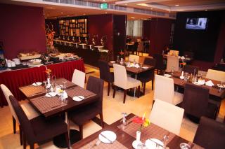 Al Hamra Hotel - Sharjah - 2