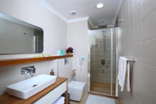 Esida Hotel - Kucukkuyu - 7