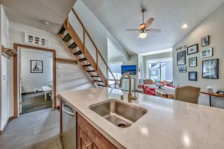 3302 Sun Meadows - 4