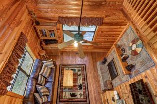 Friendly Bear Cabin - 6