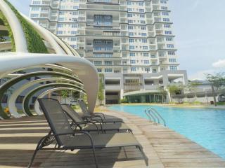 Puchong Skypod Residence, High Floor Balcony Unit, Walking Distance to IOI Mall, 10min Drive to Sunway - Puchong - 8