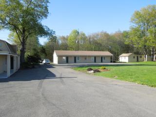 Value Inn East Stroudsburg - 1