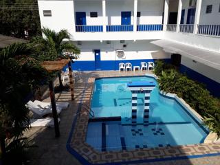 Regine's Hotel - 1
