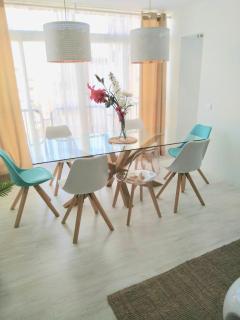 Stunning Spacious City Apartment with free parking - Málaga - 4