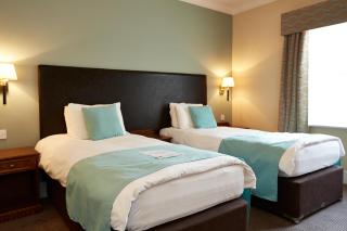 Red Lion Hotel by Greene King Inns - 5