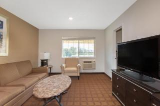 Baymont by Wyndham Roseburg - Roseburg - 3