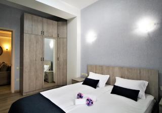 Heart of Tbilisi - modern 3 bedroom apartment - 2