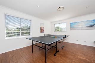 The Beach House, 25 Tomaree Road - fantastic house with pool, linen - Shoal Bay - 9