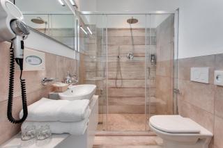 Hotel Internazionale - Cesenatico - 2