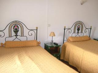 Alentejano Low Cost Hotel - Estremoz - 1