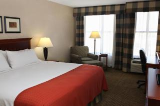 DoubleTree by Hilton Dayton Fairborn - Fairborn - 1