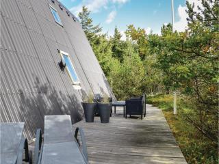 Two-Bedroom Holiday Home In Ulfborg - Fjand Gårde - 1