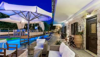 Dante's Maisonettes - 2