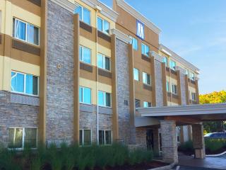 Comfort Inn & Suites Tigard near Washington Square - Tigard - 0