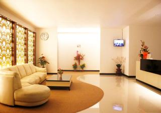 Odaita Hotel Pamekasan Madura - Pademabu - 5