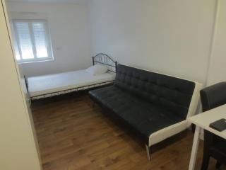 Appartements et studios meublés au centre ville d'Ouzouer Sur Loire - 3