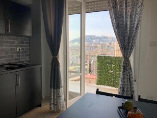 Ottieri Apartment Napoli Room&Kitchen with Panoramic View - Naples - 3