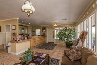 Landmark Lookout Lodge - Tombstone - 7