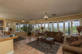 Landmark Lookout Lodge - Tombstone - 5