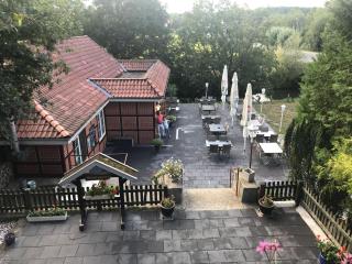 Hotel Zum Böhmegrund - Bad Fallingbostel - 1
