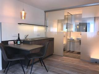 SYBILLE KUNTZ Weingut Gästehaus - 0