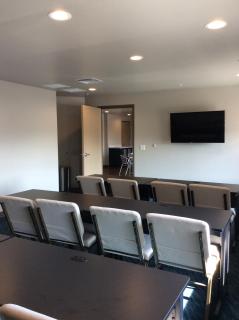 Scenic Shore Inn - 5