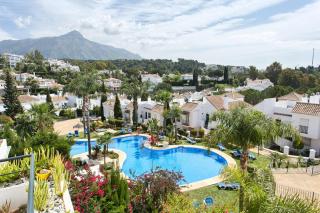 Senorio de Gonzaga Great 2 bedroom apartment with a lovely community pool in the heart of Nueva Andalucia - Marbella - 0