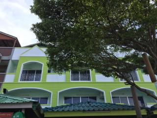saithong guesthouse - 1