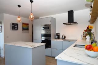 Gate Cottage - 2