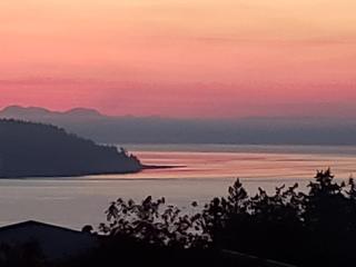 Above Tide Motel - 4