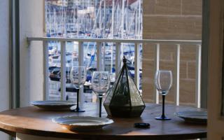 Superbe Vue sur le Vieux Port 70 m2 avec une Terrasse & Parking - 2