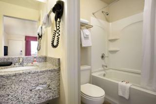 Travelodge by Wyndham Winslow - Winslow - 6