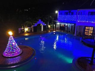 The Pool Resort Villa Hasta Manana - 1